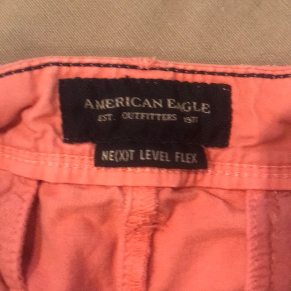 American Eagle Coral/Faded Red Men’s Shorts 28 - Picture 3 of 4